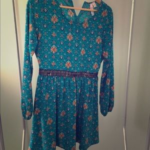 alya long sleeve dress